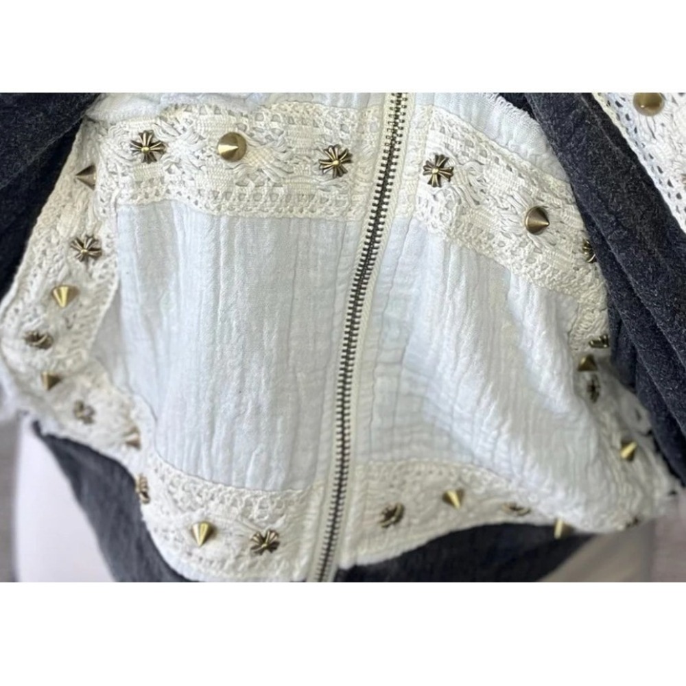 POL Studded Zip-up‎ Hoodie, size large, new without tags - Picture 5 of 6